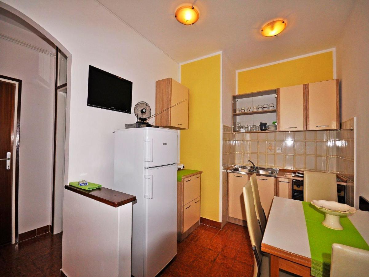 Apartments Paliska ราบัซ ภายนอก รูปภาพ